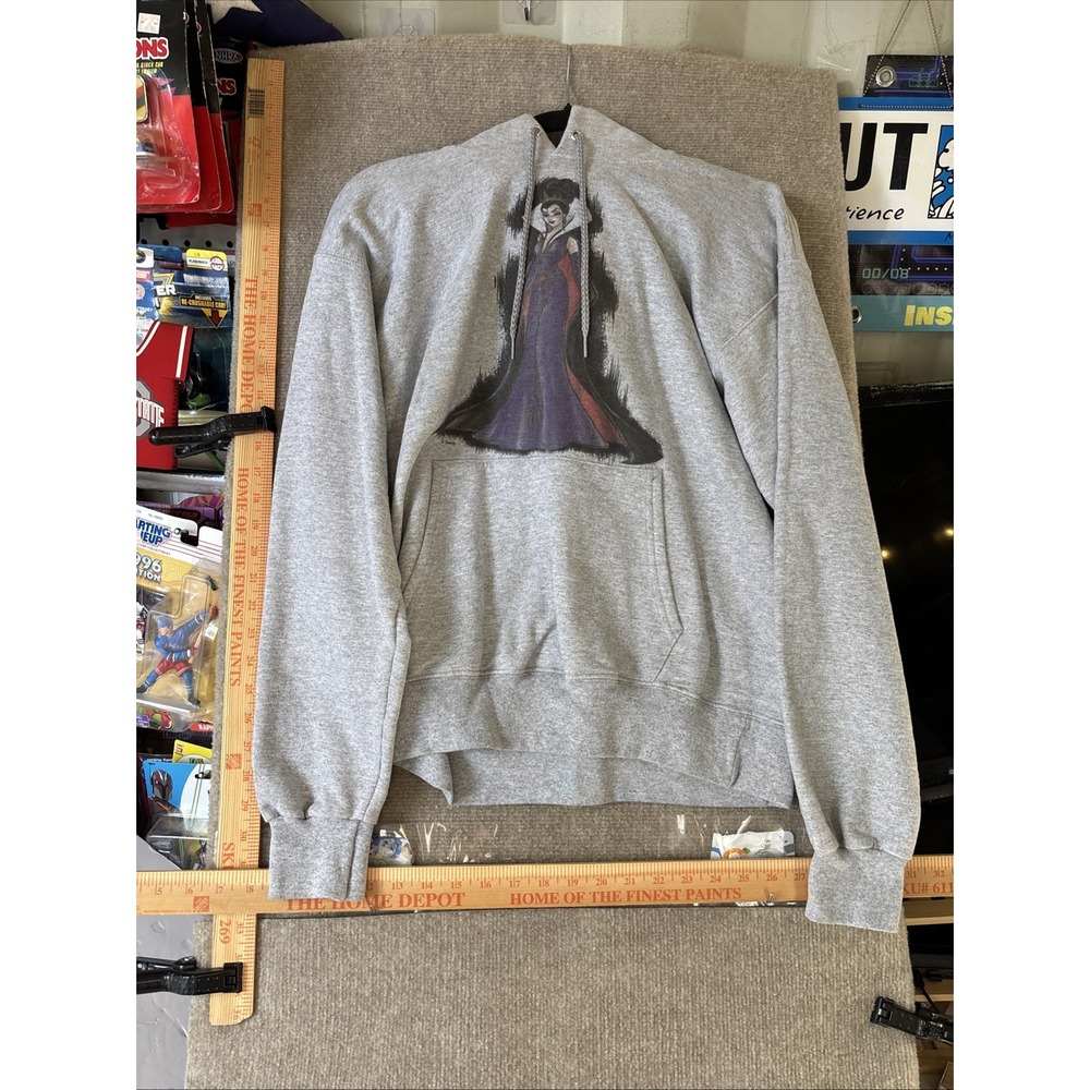 Haynes Villains Evil Queen Grey Pullover Hoodie Size Small